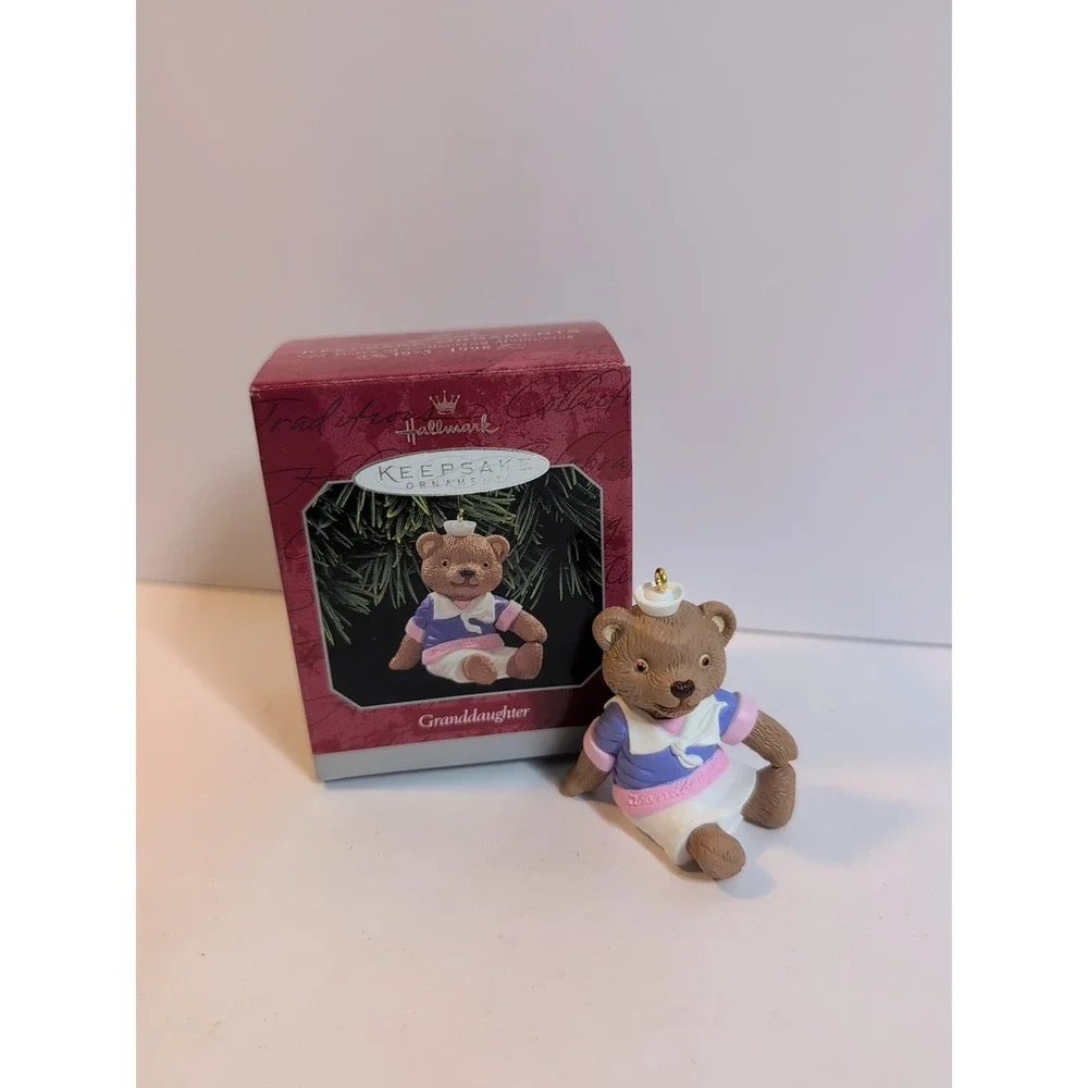 Vtg Hallmark Keepsake Ornament: Granddaughter Teddy Bear (1998) Christmas Decor